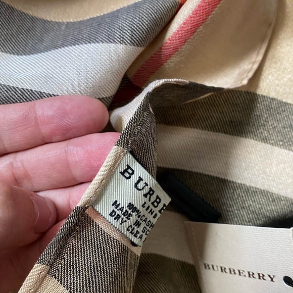 Burberry "Raspberry Sorbet Check" Scarf with Tags - Picture 8 of 12